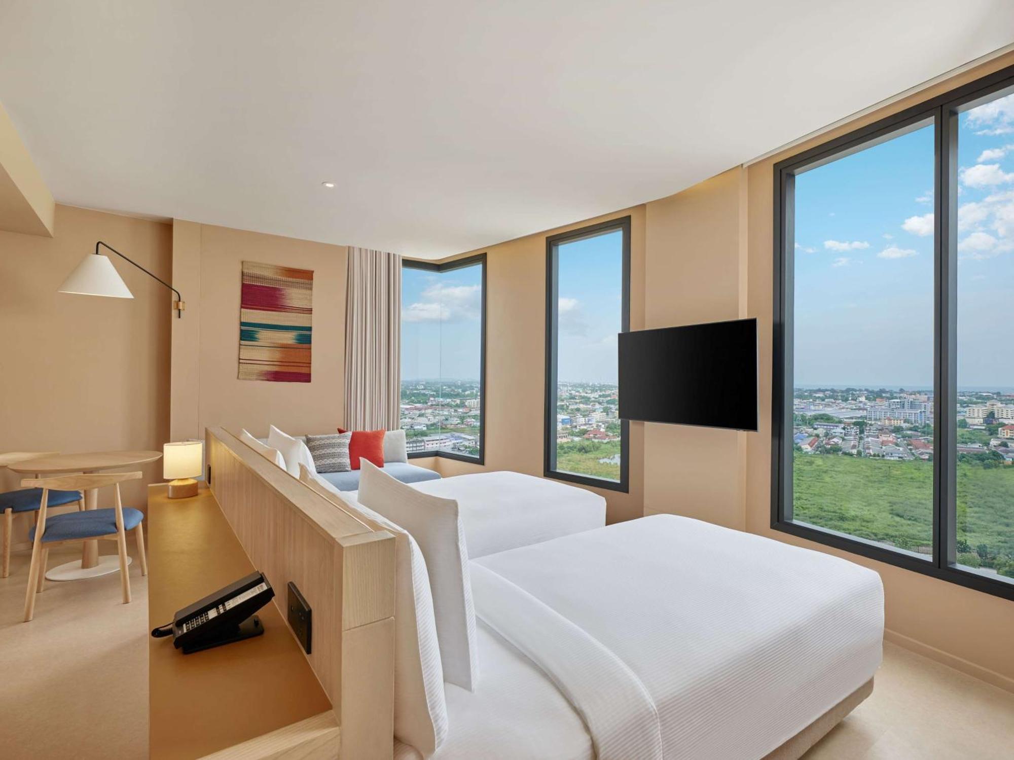 Hilton Garden Inn Rayong Bagian luar foto